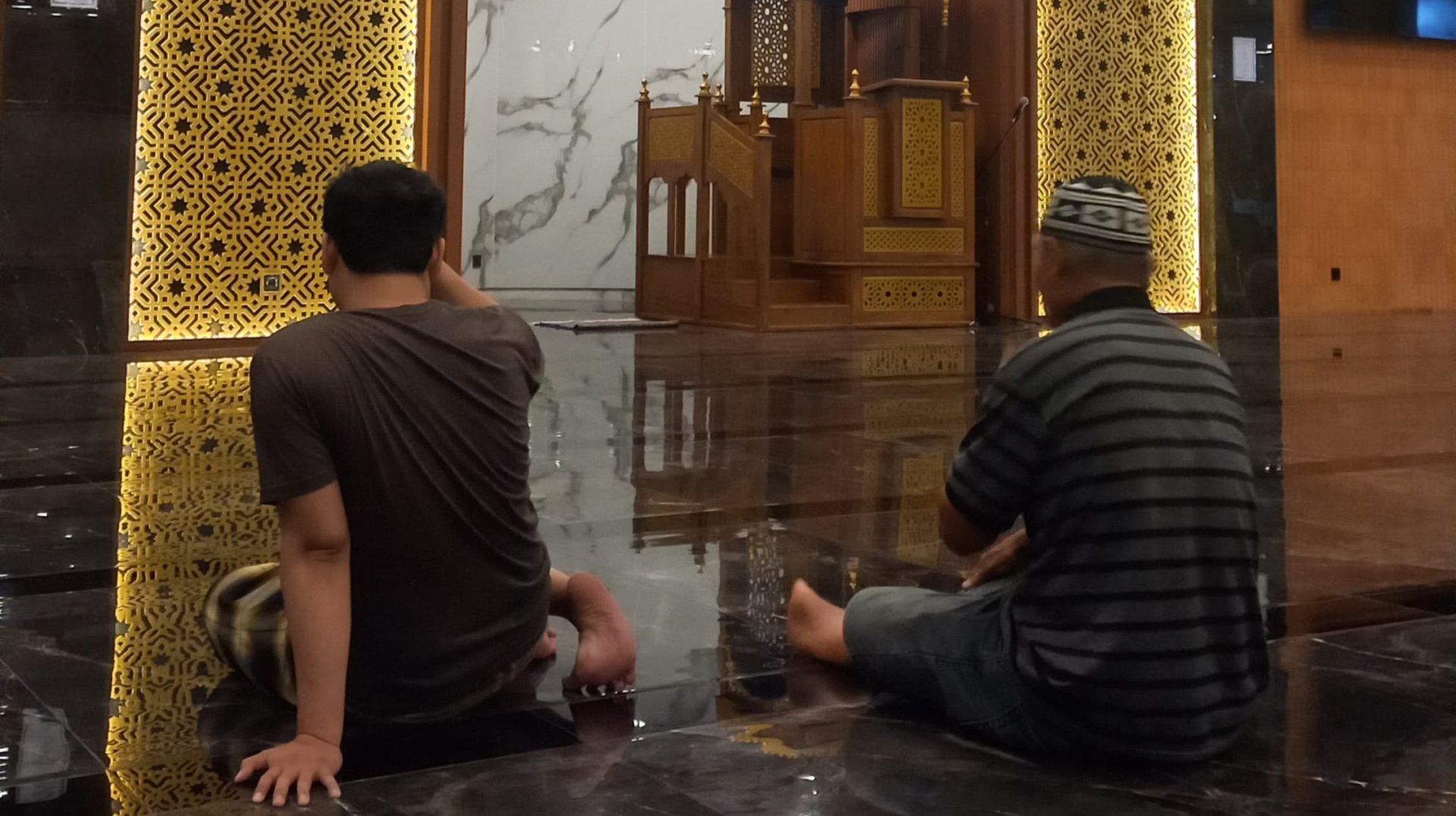 Shalat, Shalat Berjamaah, Mengulang Shalat, Shalat I'adah, Fiqih Shalat
